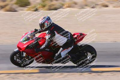 media/Dec-10-2023-SoCal Trackdays (Sun) [[0ce70f5433]]/Turn 9 Inside Set 2 (1115am)/